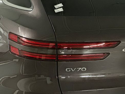 Used 2023 Genesis GV70 2.5T image 28