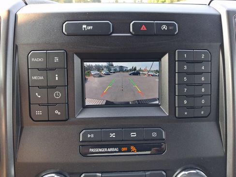 Used 2018 Ford F150 XLT AWD/4WD image 14