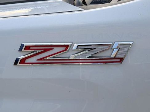 Used 2024 Chevrolet Silverado 2500 LT AWD/4WD image 38