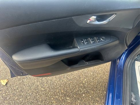 Used 2019 Kia Forte LXS image 31