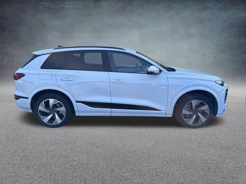 Used 2025 Audi Q6 e-tron Premium Plus AWD/4WD image 5