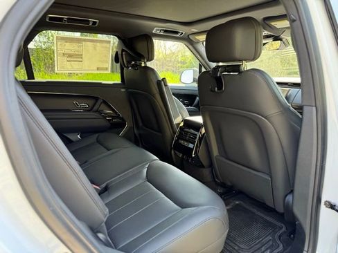 New 2026 Land Rover Range Rover Sport Dynamic SE AWD/4WD image 16