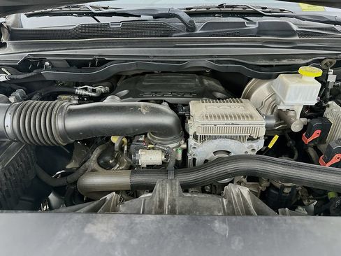Used 2019 RAM 1500 Big Horn AWD/4WD image 32