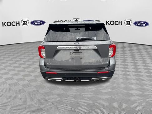 Used 2023 Ford Explorer XLT w/ Equipment Group 202A AWD/4WD image 7