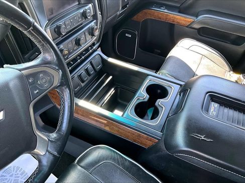 Used 2017 Chevrolet Silverado 1500 High Country AWD/4WD image 15
