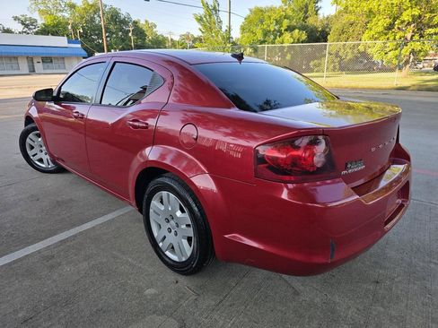 Used 2014 Dodge Avenger SE FWD image 3