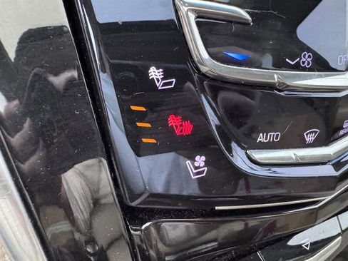 Used 2017 Cadillac Escalade Luxury image 24