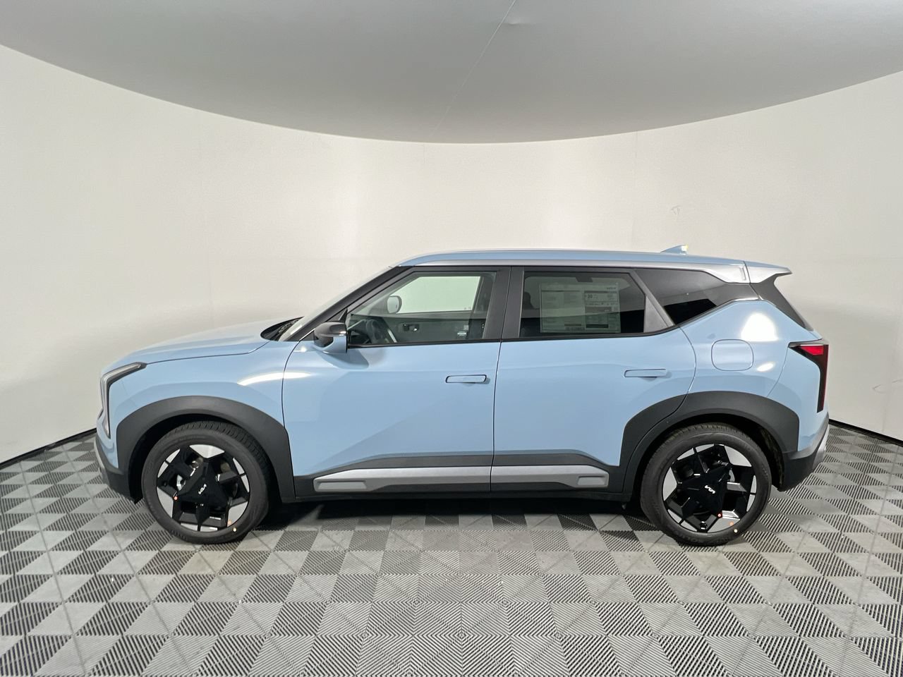 New 2027 Kia Seltos S FWD image 6