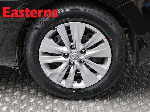 Used 2024 Nissan Sentra S image 8