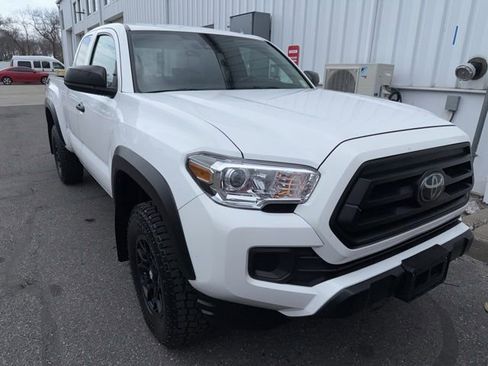 Certified 2022 Toyota Tacoma SR w/ SX Package image 2