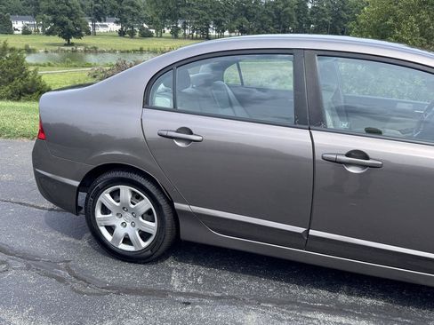 Used 2011 Honda Civic LX image 26