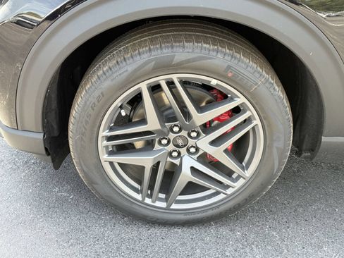 New 2026 Ford Explorer ST RWD image 27