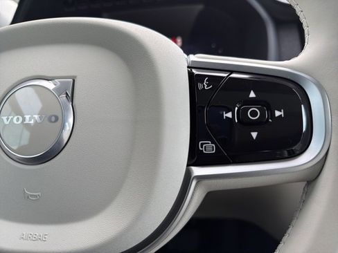 New 2026 Volvo XC90 T8 Ultra image 18