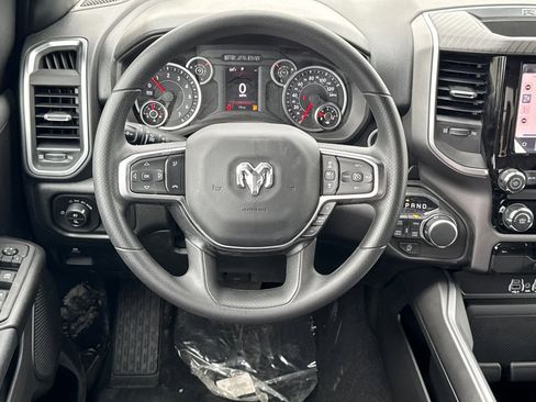 New 2026 RAM 1500 4x4 Crew Cab image 13