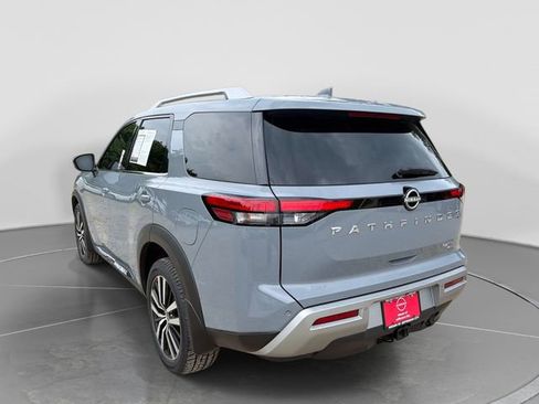 Used 2023 Nissan Pathfinder Platinum AWD/4WD image 6