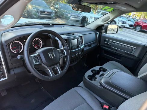 Used 2024 RAM 1500 Classic SLT AWD/4WD image 14