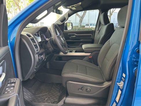 Used 2025 RAM 1500 Big Horn AWD/4WD image 5