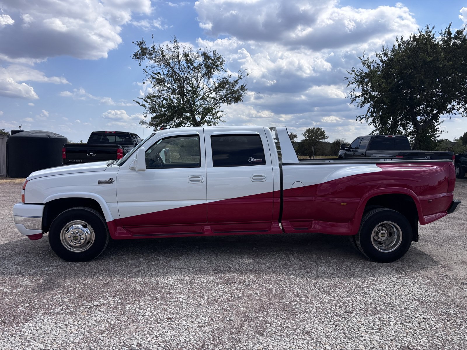 Used 2007 Chevrolet Silverado 3500 LT w/ Heavy-Duty Power Package RWD image 2