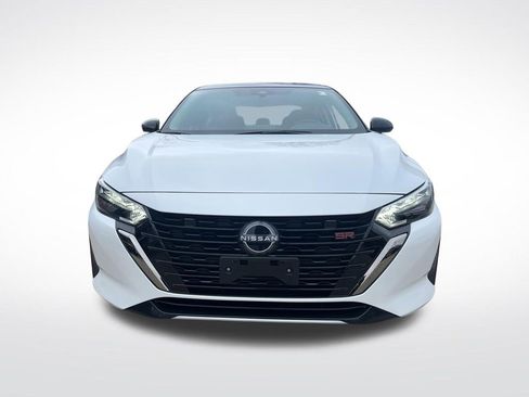 Certified 2024 Nissan Sentra SR FWD image 2