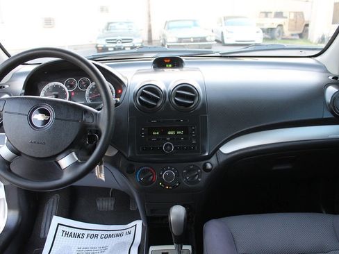 Used 2007 Chevrolet Aveo LS FWD image 36
