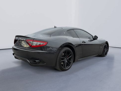 Used 2017 Maserati GranTurismo Sport image 3
