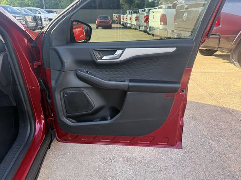 Used 2020 Ford Escape SE Sport AWD/4WD image 11