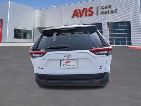 Used 2025 Toyota RAV4 LE image 7