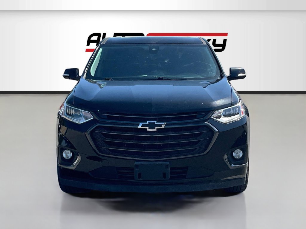 Used 2018 Chevrolet Traverse Premier w/ Redline Edition FWD image 2