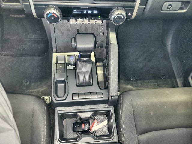 Used 2024 Toyota Tacoma SR RWD image 20