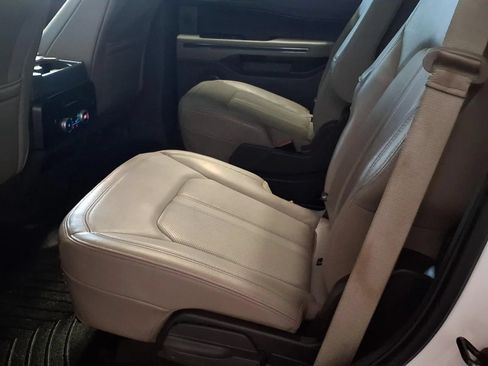 Used 2018 Ford Expedition Limited w/ Equipment Group 302A AWD/4WD image 15