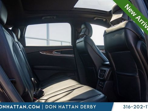 Used 2018 Lincoln MKX Reserve w/ Lincoln MKX Climate Package AWD/4WD image 22