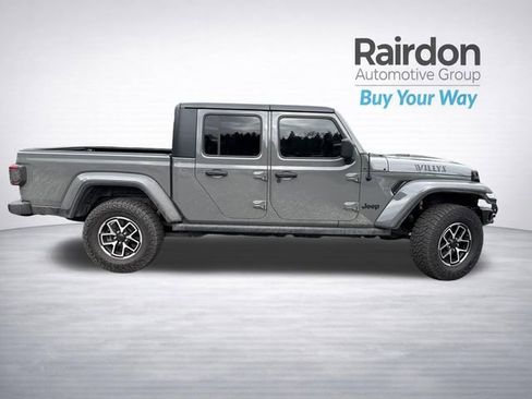 Used 2021 Jeep Gladiator Willys image 10