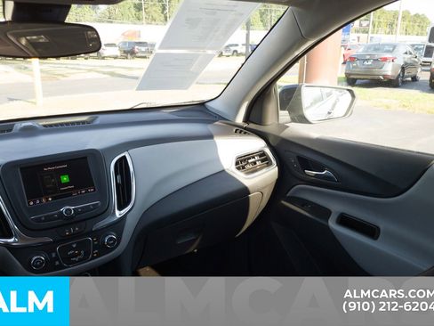 Used 2023 Chevrolet Equinox LT image 19