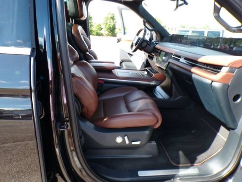 Used 2025 Lincoln Navigator Reserve AWD/4WD image 25