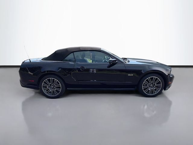 Used 2011 Ford Mustang GT Premium w/ Electronics Pkg RWD image 8