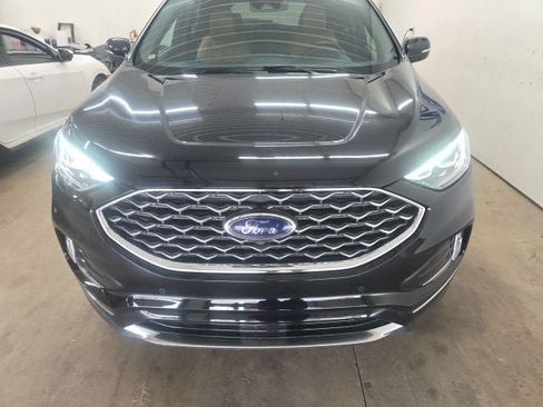 Used 2023 Ford Edge Titanium w/ Equipment Group 301A AWD/4WD image 19