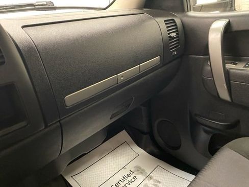 Used 2011 Chevrolet Silverado 2500 LT w/ Interior Plus Package image 14