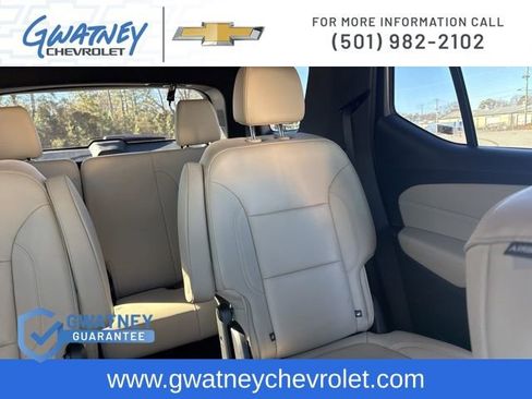 Used 2023 Chevrolet Traverse LT w/ LPO, Floor Liner Package image 28