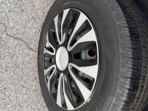 Used 2010 Toyota Corolla LE FWD image 29