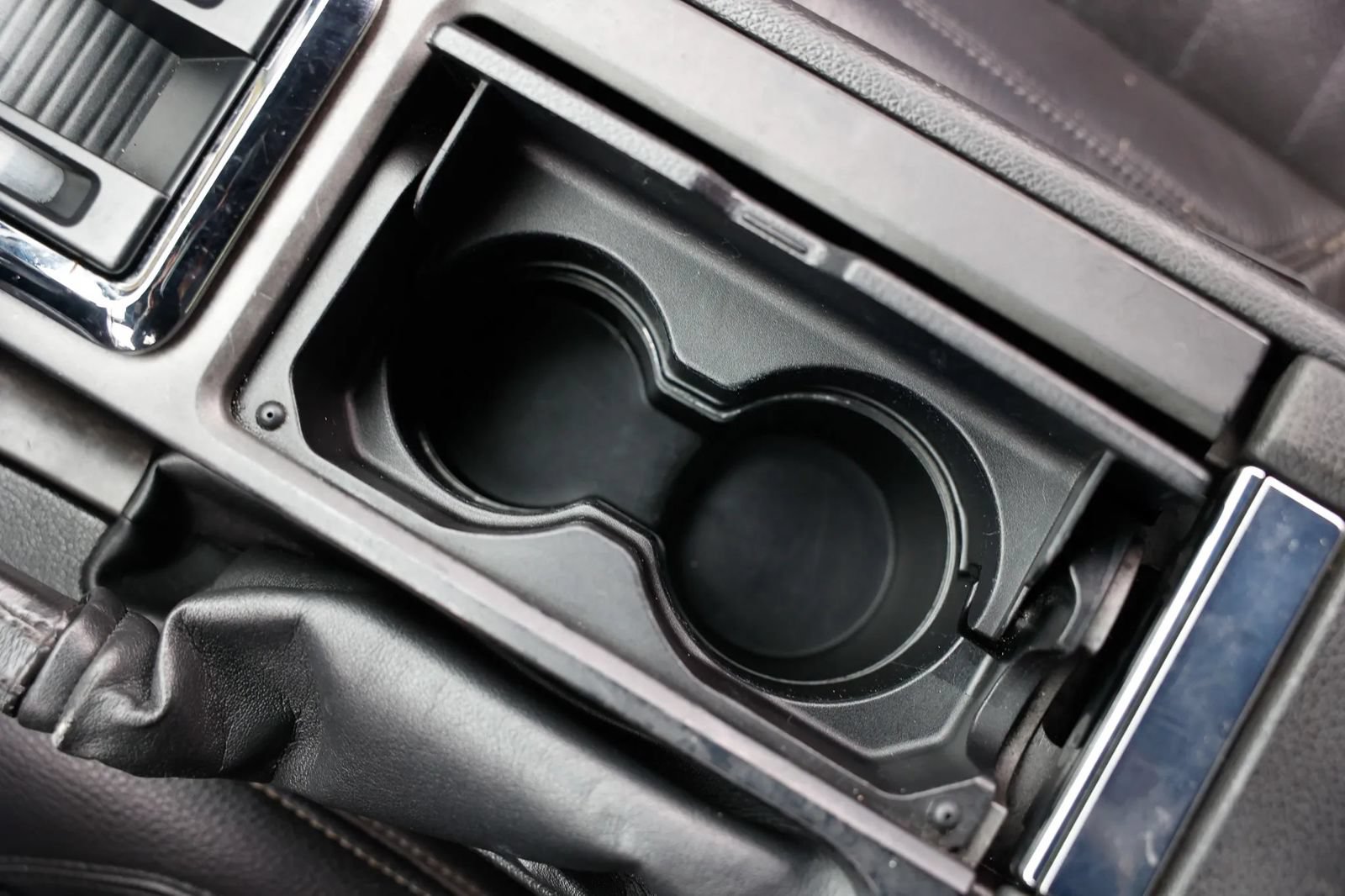 Used 2012 Ford Mustang Premium w/ Electronics Pkg RWD image 40