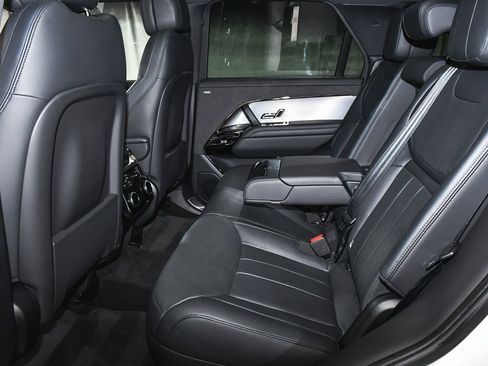 Used 2024 Land Rover Range Rover Sport Dynamic SE image 60