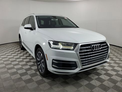 Used 2017 Audi Q7 3.0T Premium Plus image 2