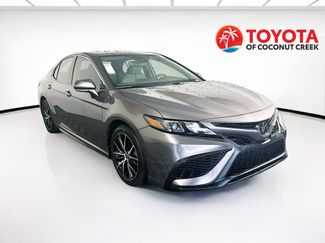 Used 2022 Toyota Camry SE w/ Convenience Package FWD video 1