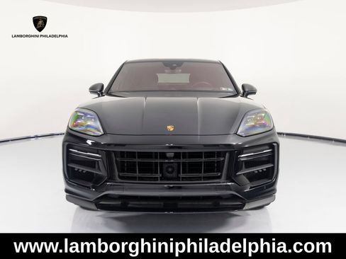 Used 2024 Porsche Cayenne Turbo GT AWD/4WD image 8