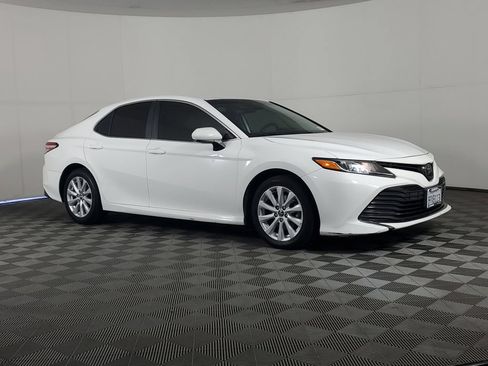 Used 2020 Toyota Camry LE FWD image 2