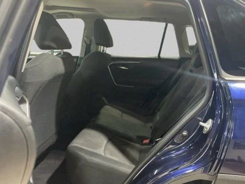 Used 2020 Toyota RAV4 XLE w/ Convenience Package image 11