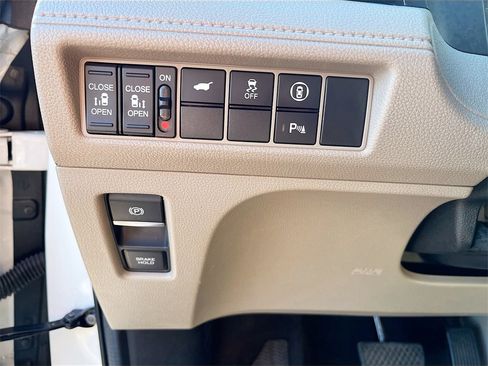 Used 2023 Honda Odyssey Elite image 10