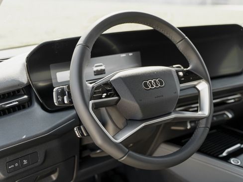 New 2026 Audi Q3 quattro 2.0T image 10