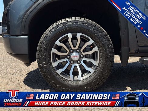 Used 2020 GMC Sierra 1500 AT4 w/ AT4 Premium Package AWD/4WD image 11