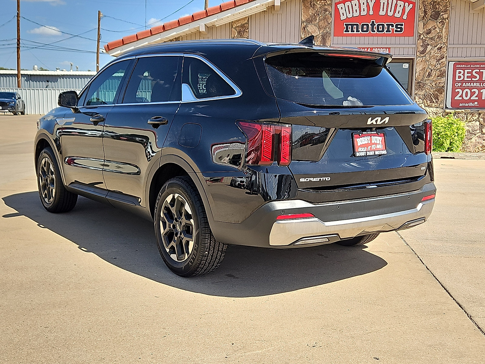 Used 2024 Kia Sorento S AWD/4WD image 2